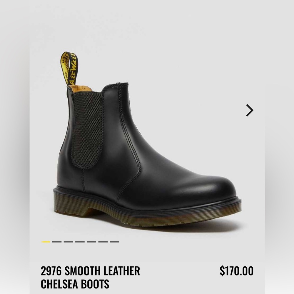 Dr. Martens 2976 smooth leather Chelsea boots